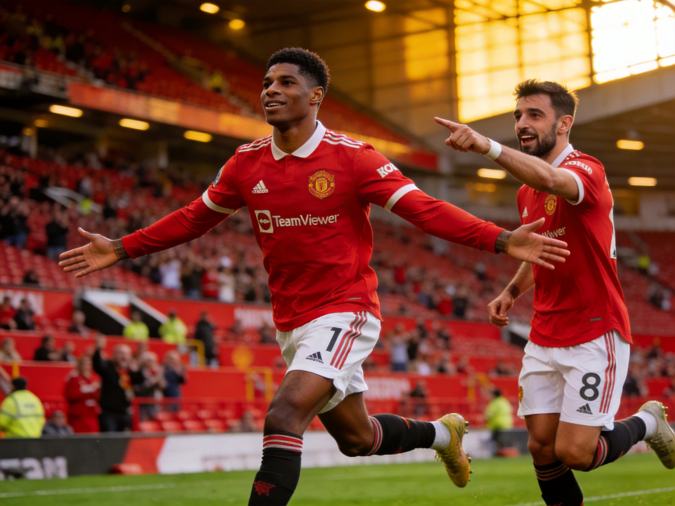 英超焦点战曼联2-1利物浦战报